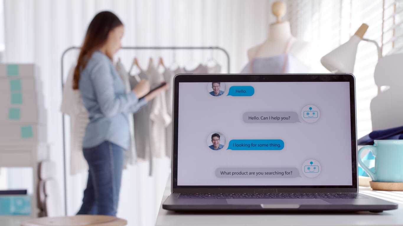 Los chatbots permiten dar respuesta a las dudas de los clientes de forma eficiente.